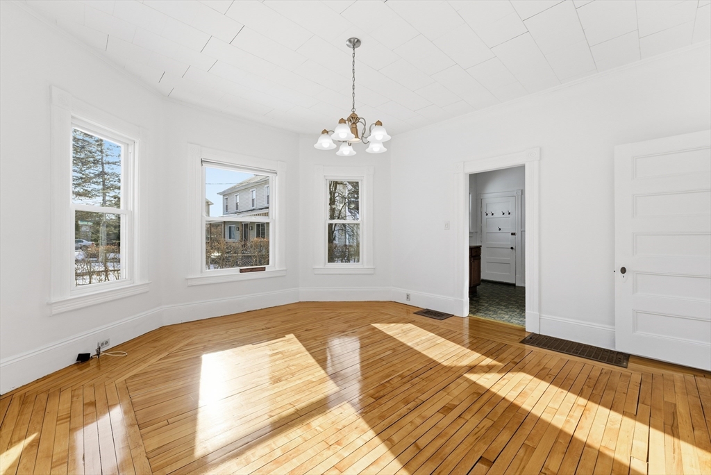 31-33 North Boulevard West Springfield, MA 01089 - Photo 14 of 42