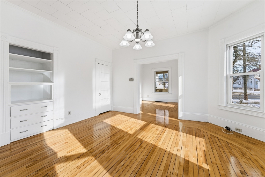 31-33 North Boulevard West Springfield, MA 01089 - Photo 15 of 42