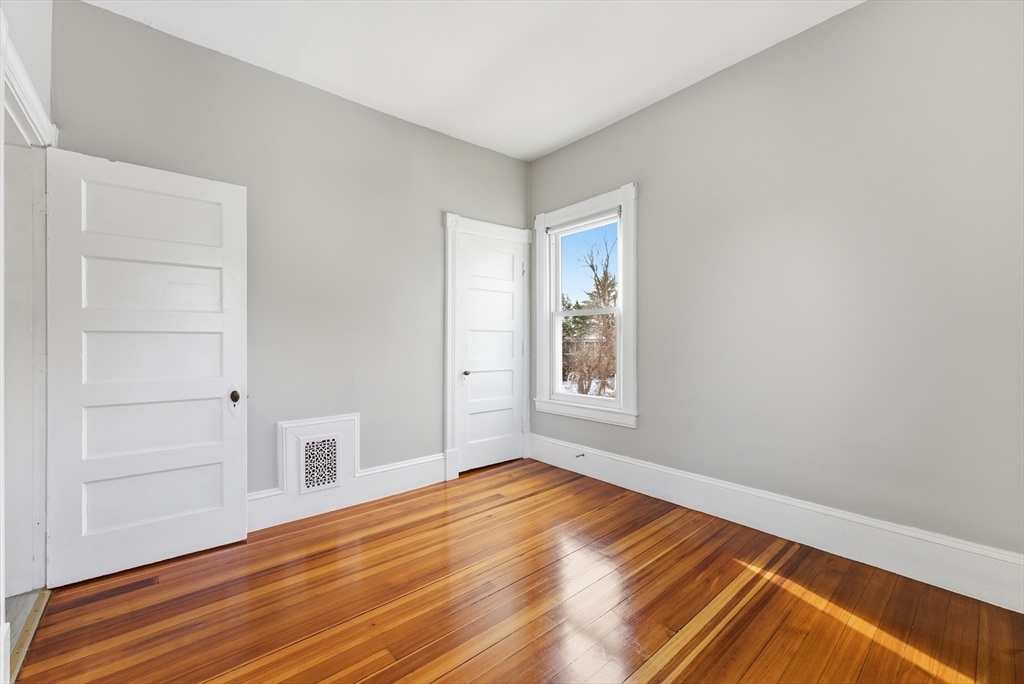 31-33 North Boulevard West Springfield, MA 01089 - Photo 23 of 42