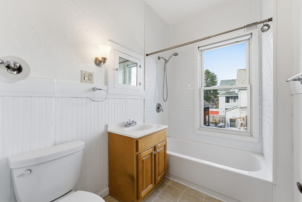 31-33 North Boulevard West Springfield, MA 01089 - Photo 24 of 42