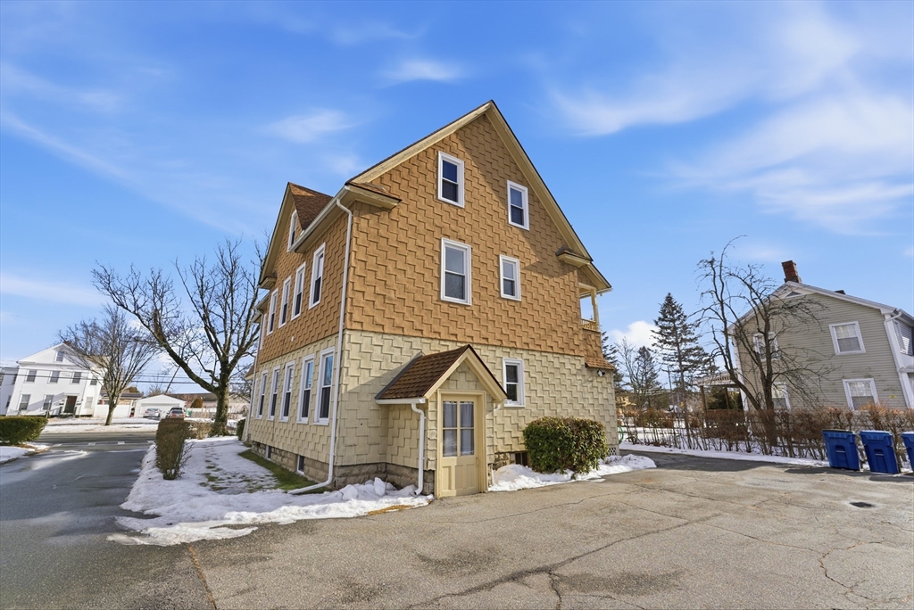 31-33 North Boulevard West Springfield, MA 01089 - Photo 4 of 42