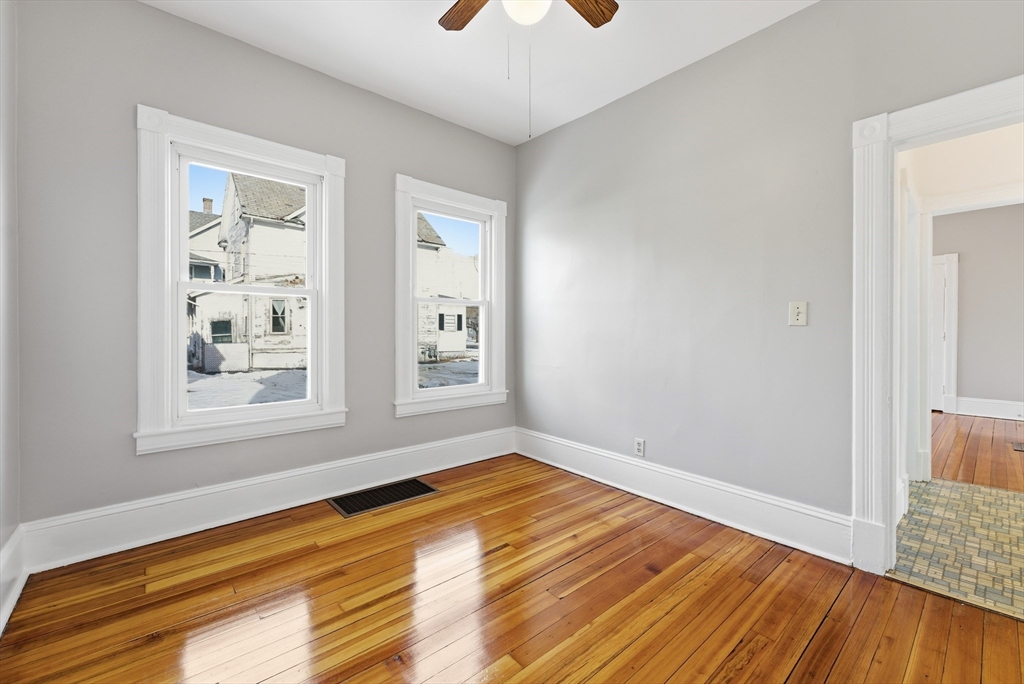 31-33 North Boulevard West Springfield, MA 01089 - Photo 9 of 42