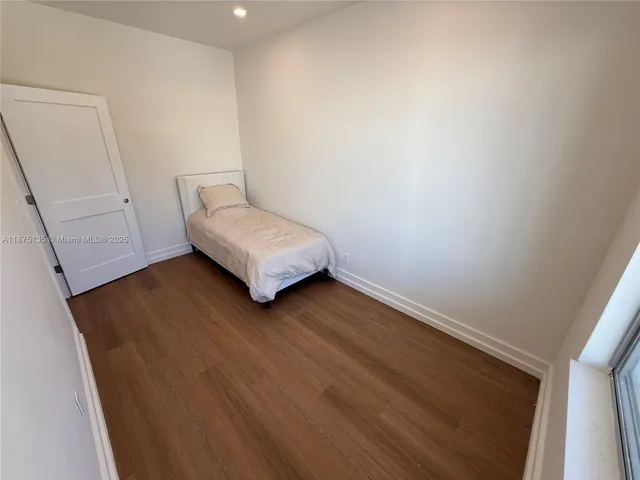 a view of bedroom and bedroom