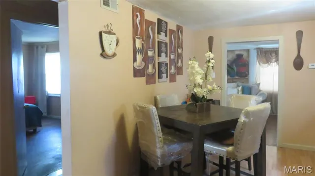 $145,000 | 836 Lincoln Highway, Fairview Heights, IL 62208