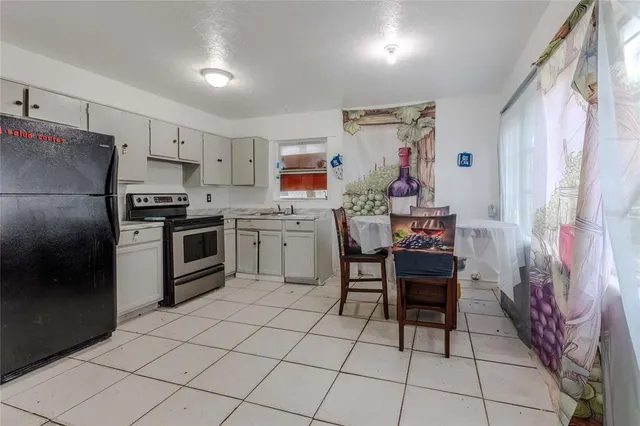 $450,000 | 1110 Highland Street, Sarasota, FL 34234