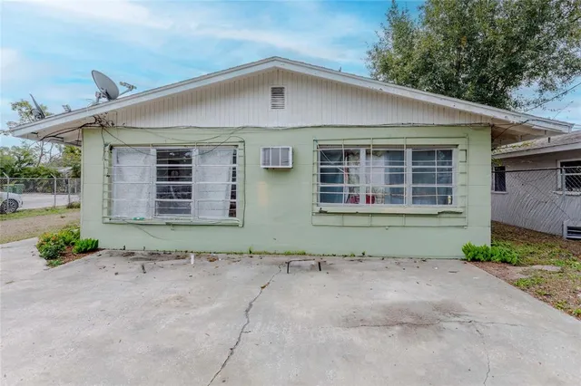 $450,000 | 1110 Highland Street, Sarasota, FL 34234