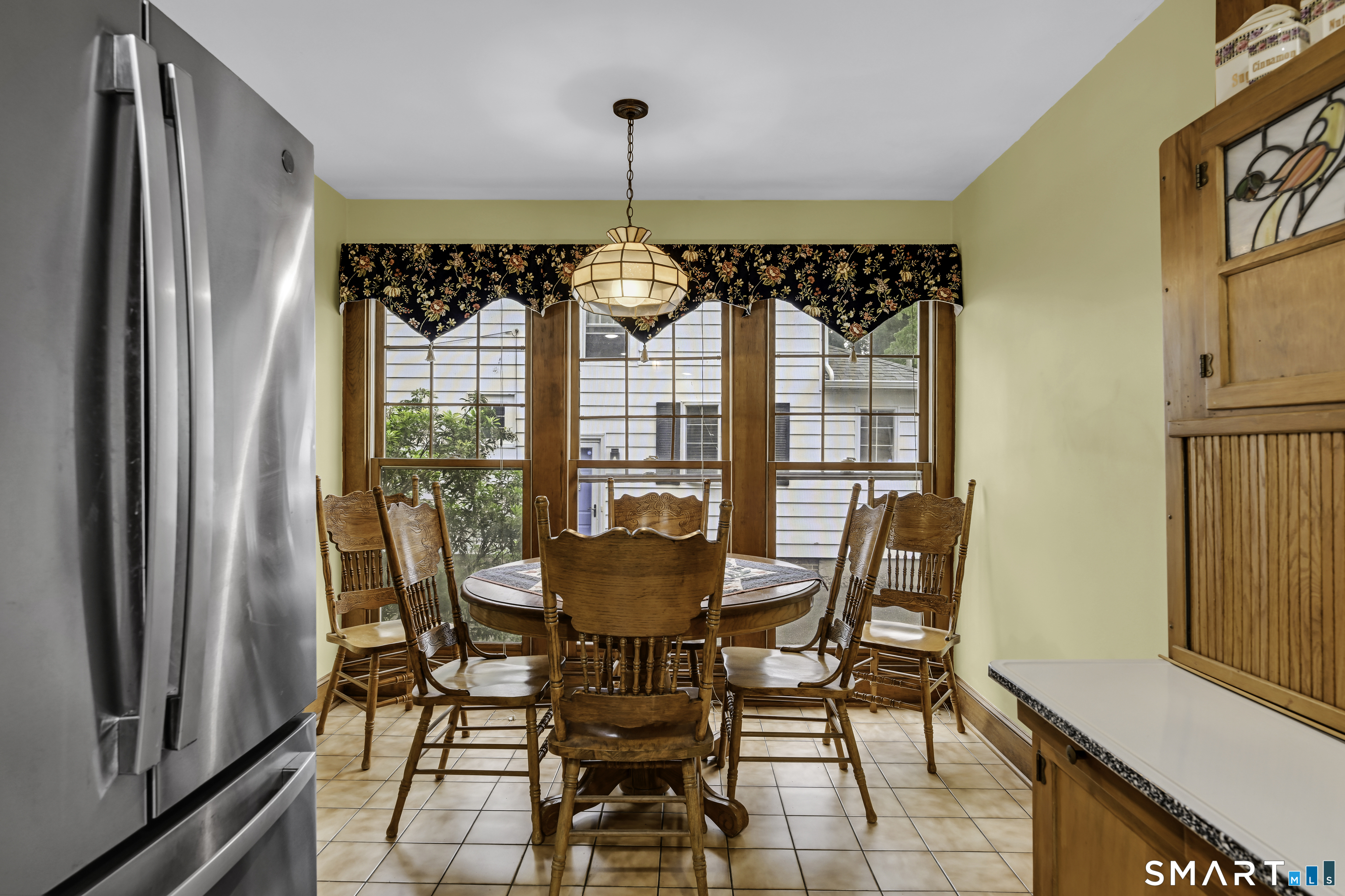 40 Filbert Street Hamden, CT 06517 - Photo 11 of 39 Sip your coffee while enjoying the morning sunshine.