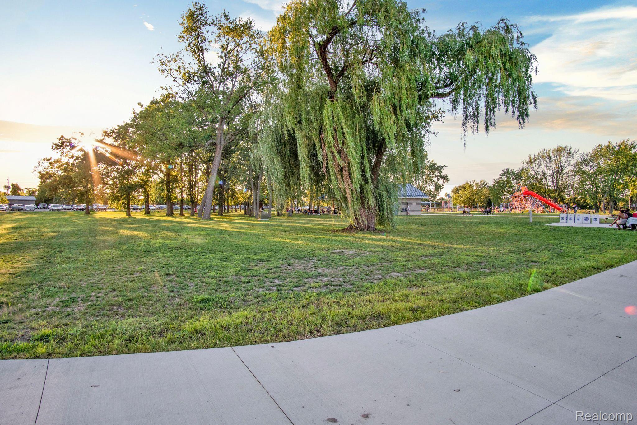 4230 Kent Road Royal Oak, MI 48073 - Photo 47 of 48 Gallery Image 47