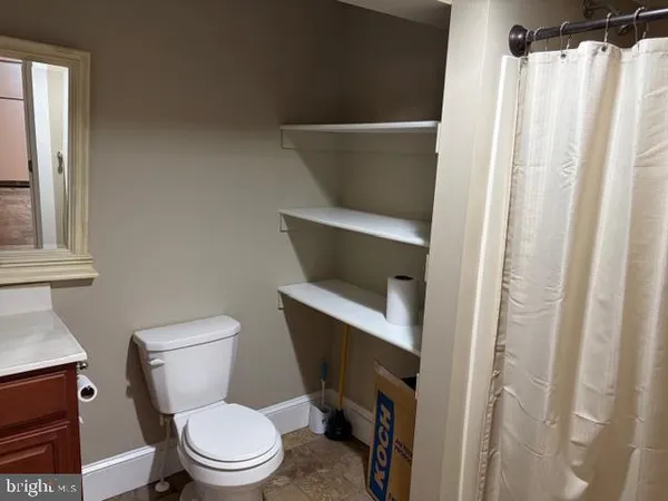 $1,500 | 140 West Main Street, Unit 1, New Holland, PA 17557