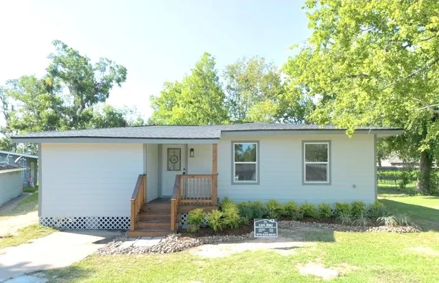 $207,000 | 58 Hybiscus Court, Lake Jackson, TX 77566