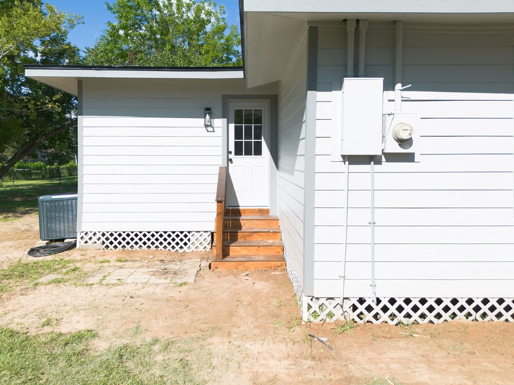 58 Hybiscus Court Lake Jackson, TX 77566 - Photo 16 of 21 a view of a terrace