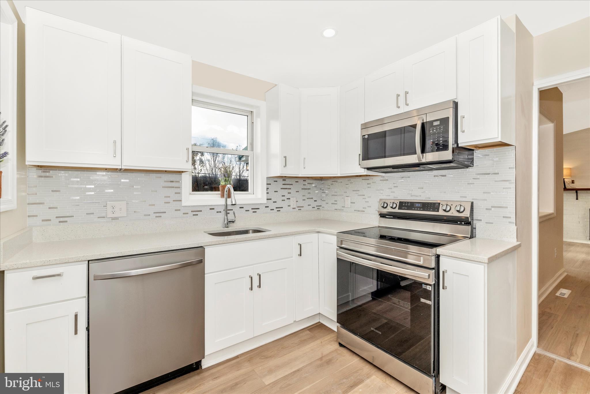 8128 Apples Church Road Thurmont, MD 21788 - Photo 22 of 60 Kitchen