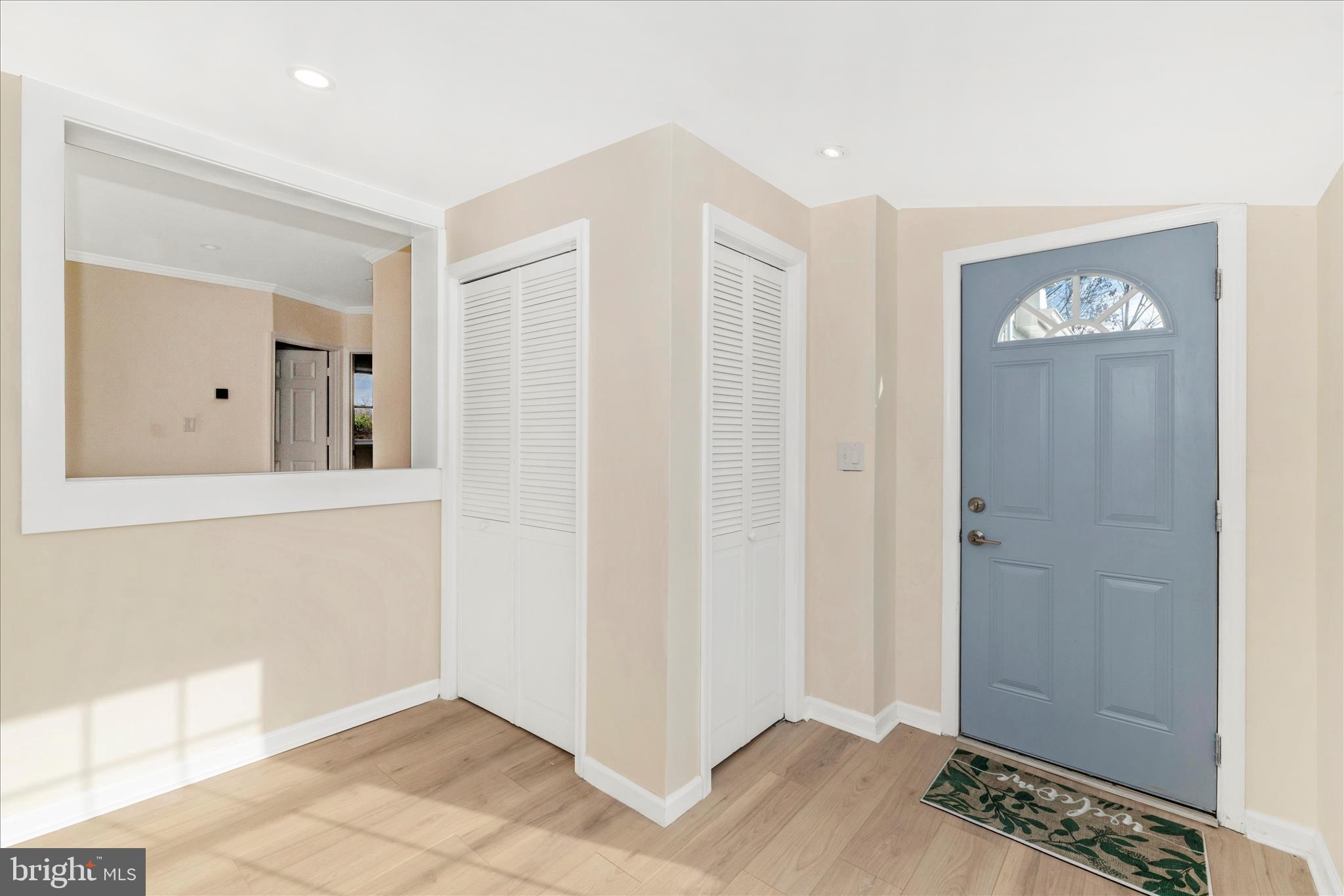 8128 Apples Church Road Thurmont, MD 21788 - Photo 8 of 60 Foyer