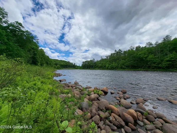$649,900 | L57 Ny-28, Fort Plain, NY 13339
