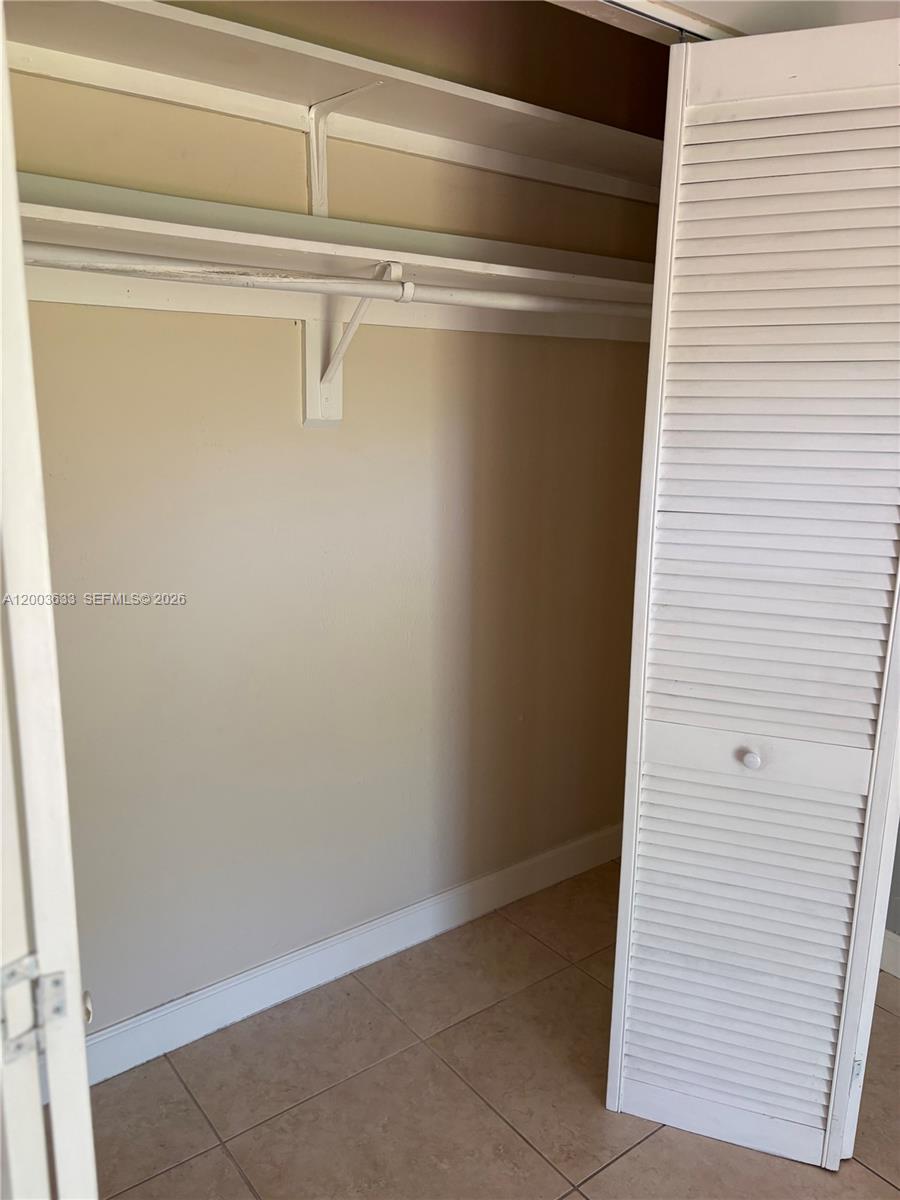 8335 Southwest 72nd Avenue, Unit 108D Miami, FL 33143 - Photo 9 of 20