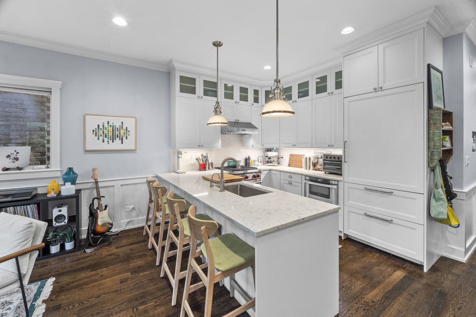 3322 North Kenmore Avenue, Unit 2 Chicago, IL 60657 - Photo 4 of 22