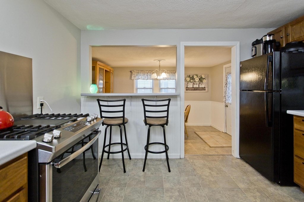 43 Harrington Road Chicopee, MA 01020 - Photo 11 of 37 Gallery Image 11