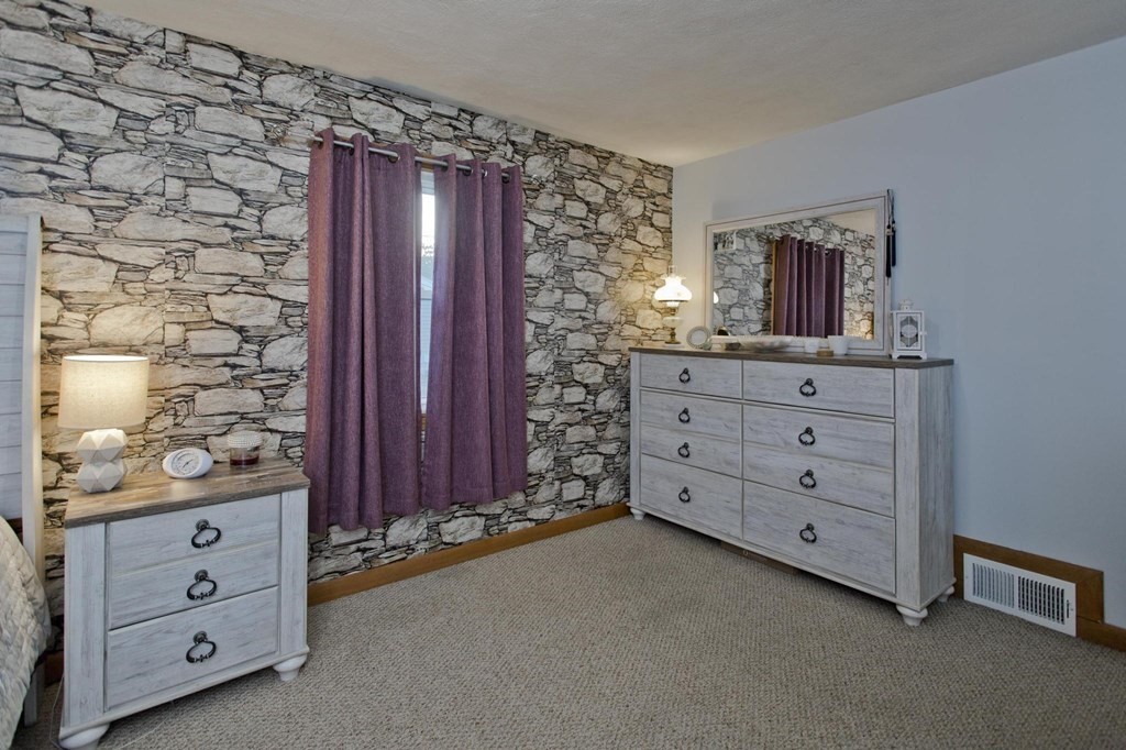 43 Harrington Road Chicopee, MA 01020 - Photo 20 of 37 Gallery Image 20