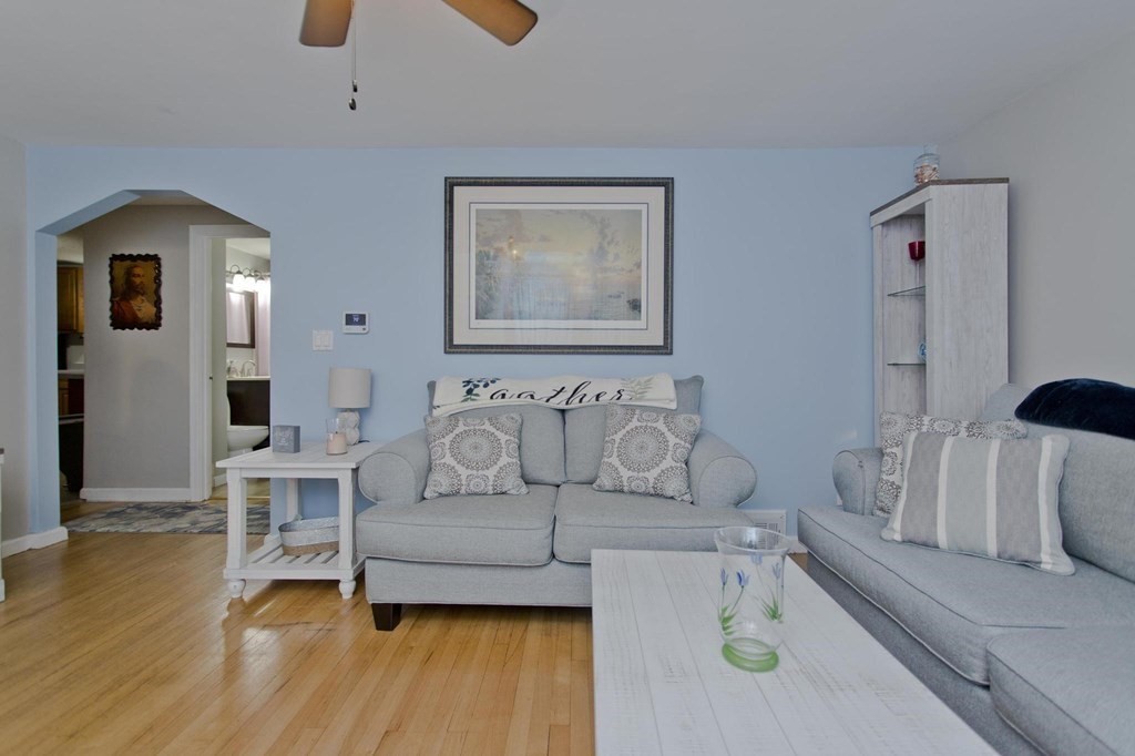43 Harrington Road Chicopee, MA 01020 - Photo 4 of 37 Gallery Image 4
