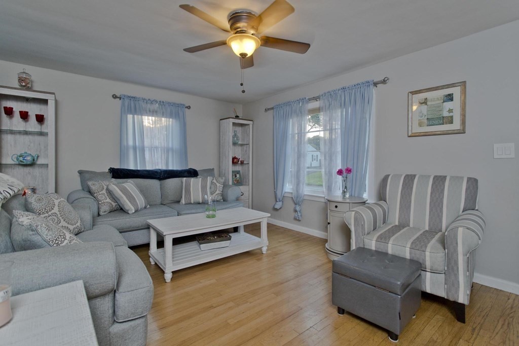 43 Harrington Road Chicopee, MA 01020 - Photo 5 of 37 Gallery Image 5