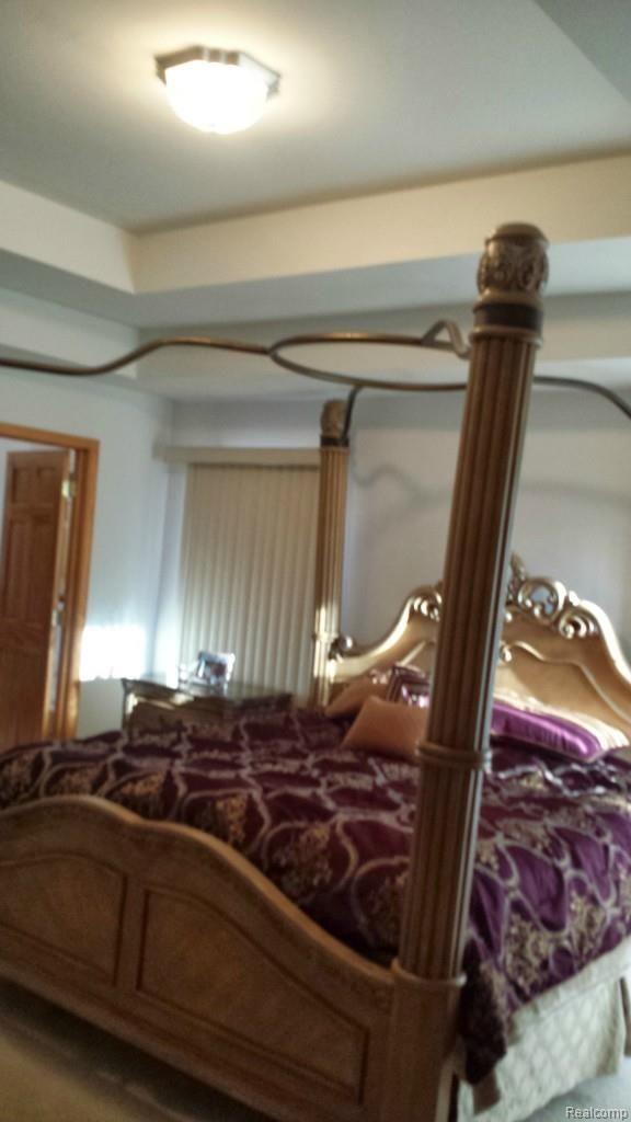 2622 Oakcrest Road Sterling Heights, MI 48310 - Photo 4 of 18 20140415_190940.jpg