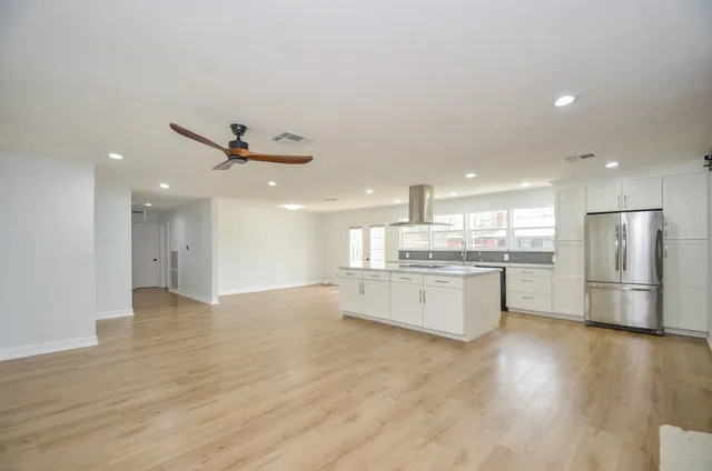 $475,000 | 8810 Dogwood Drive, Tomball, TX 77375