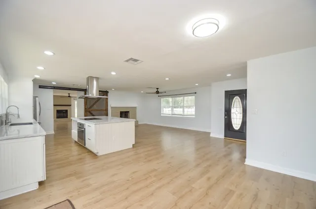 $475,000 | 8810 Dogwood Drive, Tomball, TX 77375