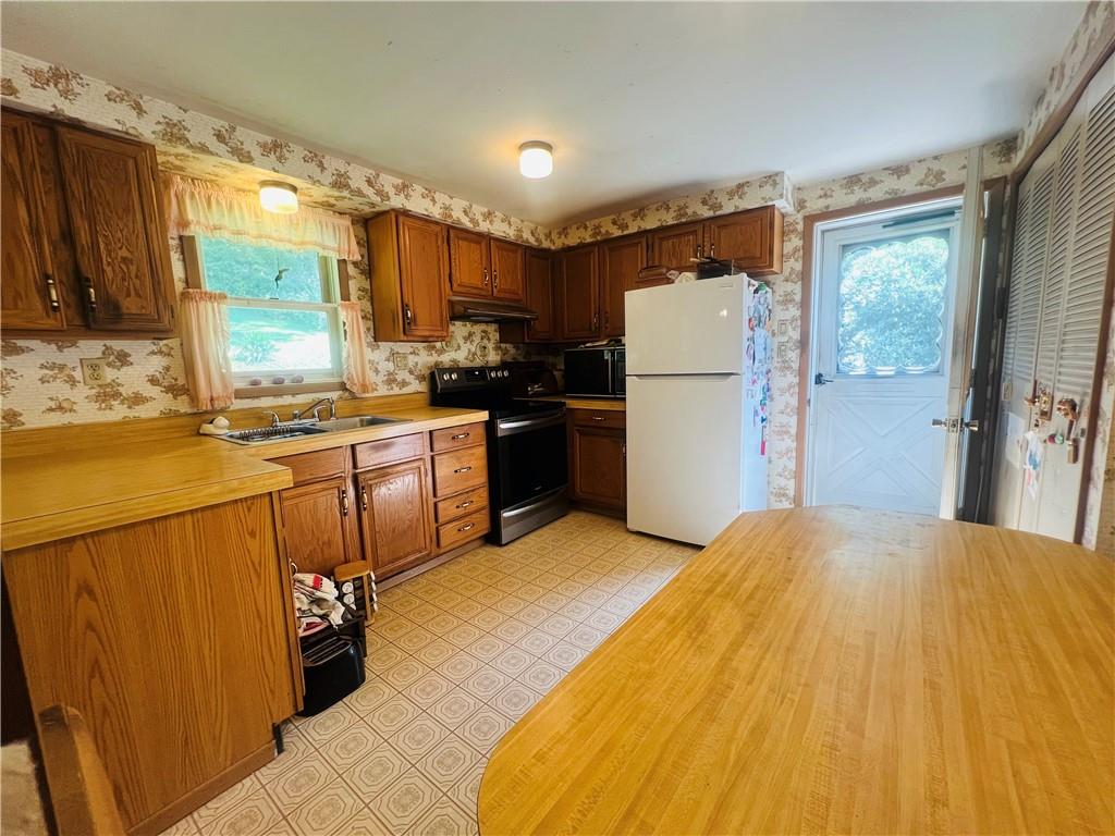 1782 Keysertown Road Somerset, PA 15501 - Photo 6 of 23 Gallery Image 6