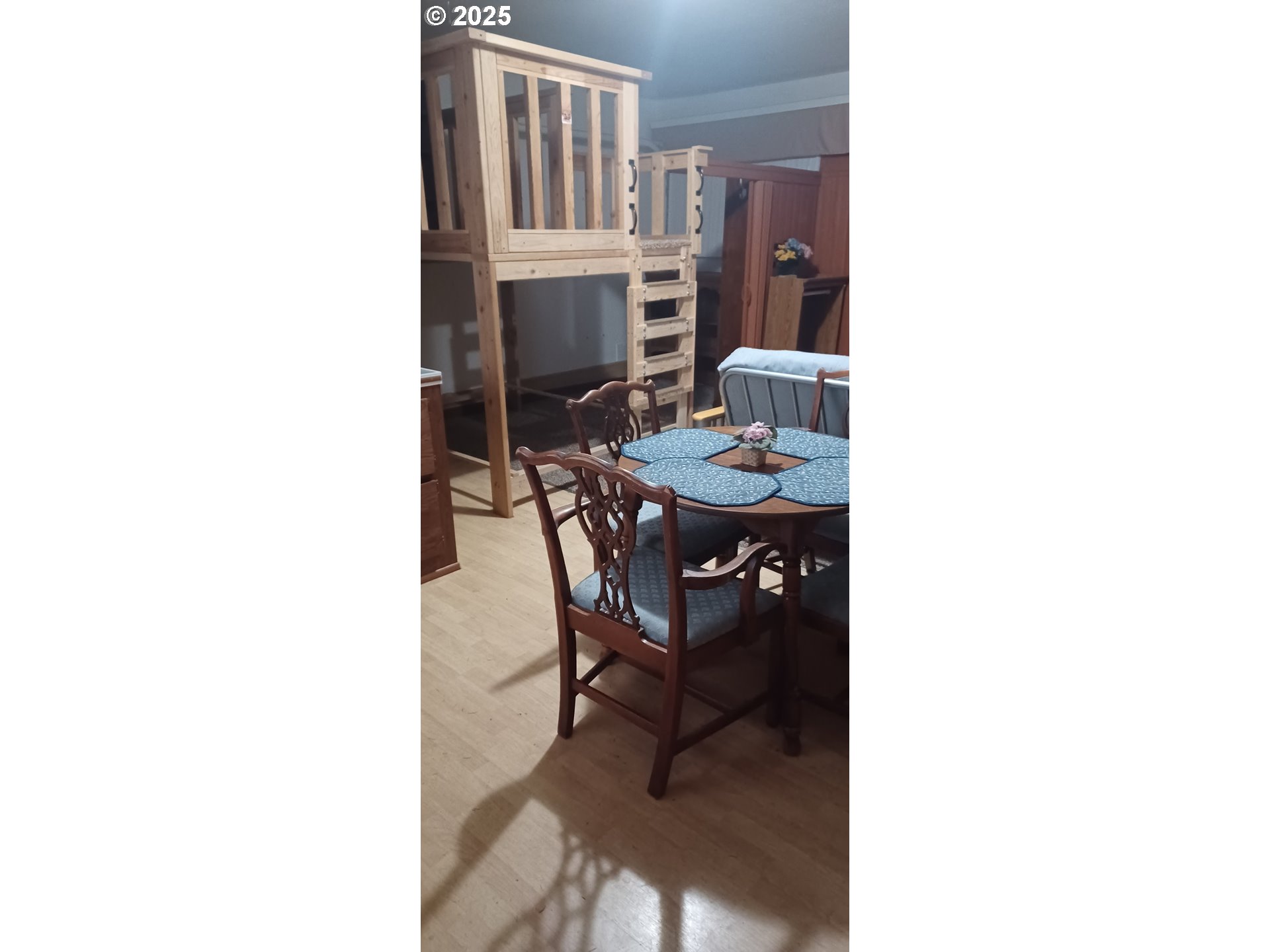 1740 Southeast River Forest Road Milwaukie, OR 97267 - Photo 3 of 9 a workspace room with a table and chairs