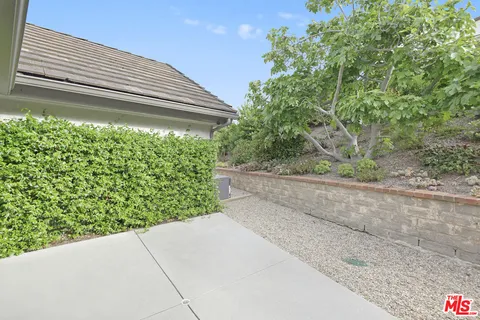 $3,750,000 | 24728 Vantage Point Terrace, Malibu, CA 90265