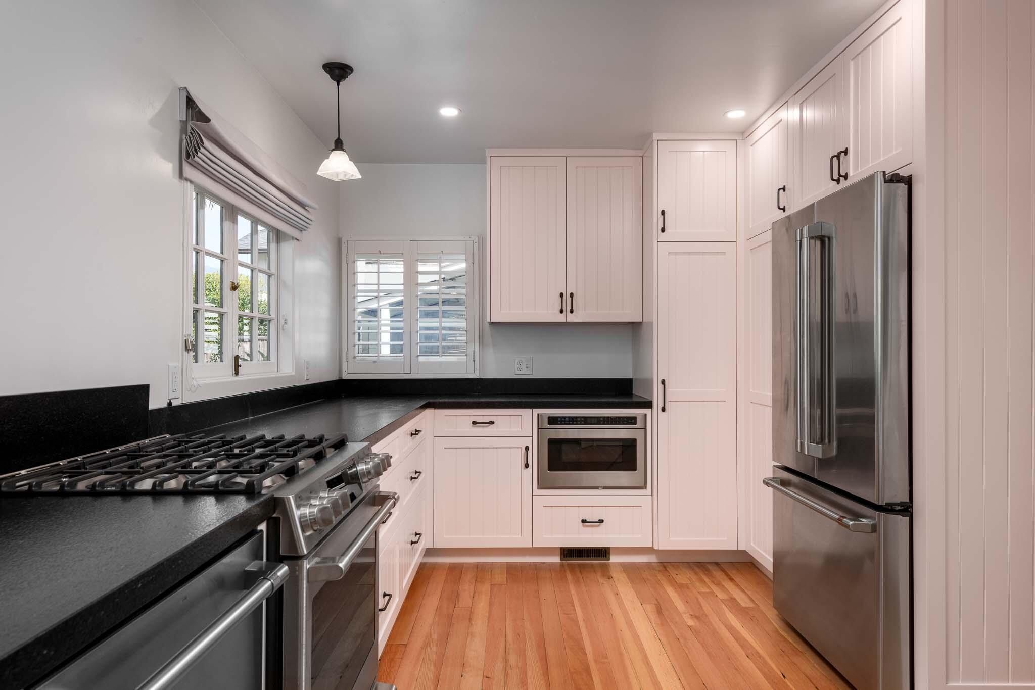 52 Miramar Avenue Santa Barbara, CA 93108 - Photo 15 of 23 _ARC1215-Edit