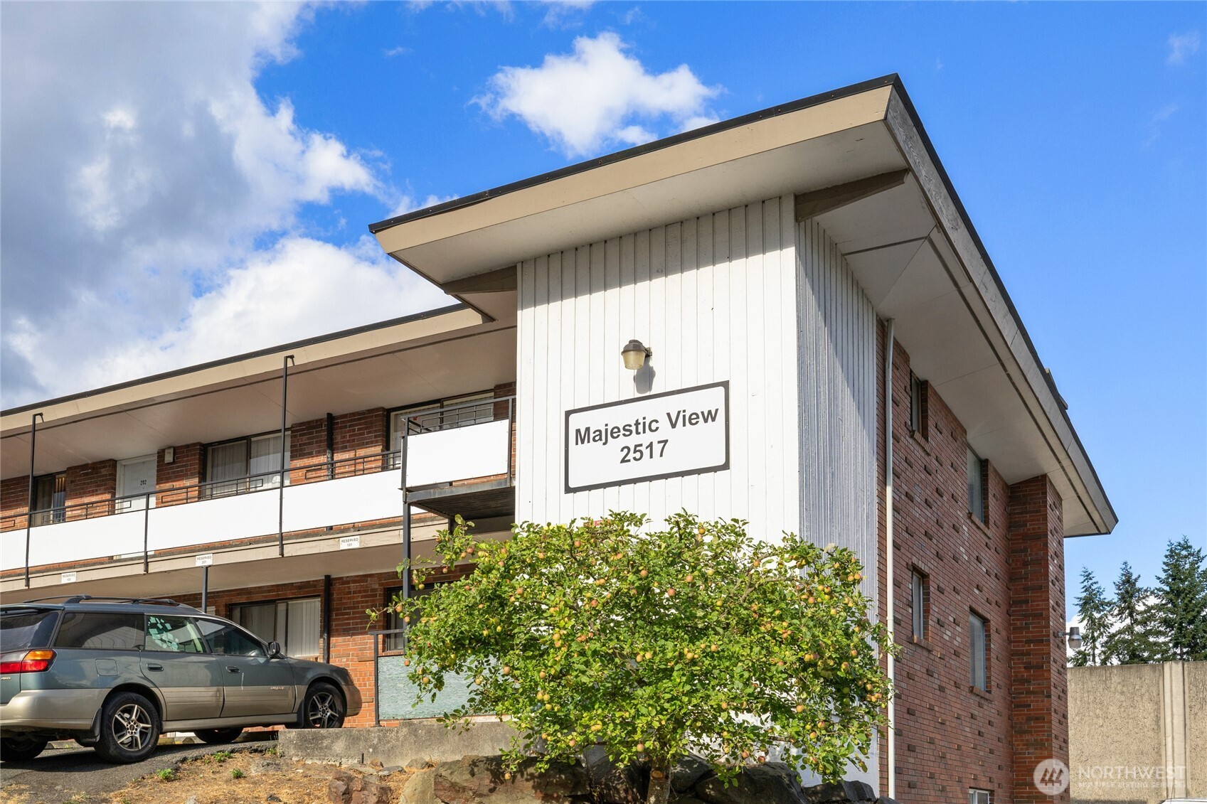 2517 Howard Avenue Everett, WA 98203 - Photo 19 of 32 a view of parking