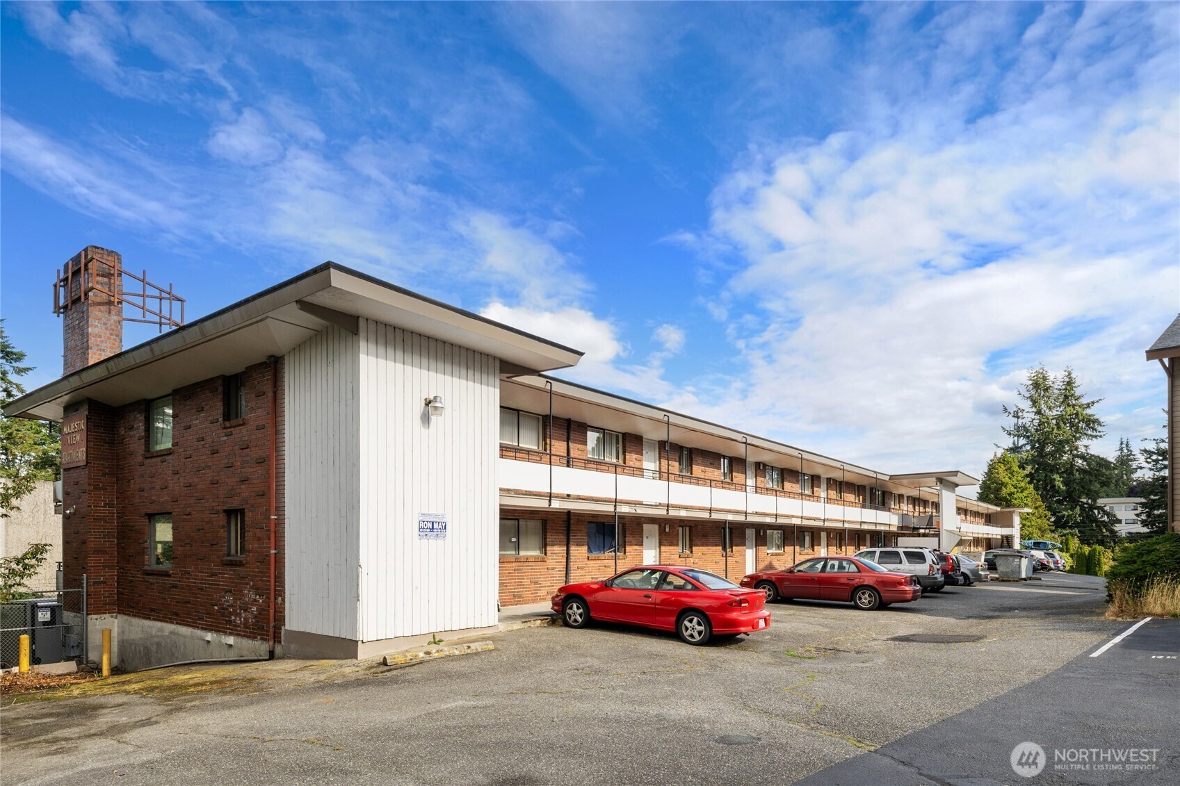 2517 Howard Avenue Everett, WA 98203 - Photo 21 of 32 a car parked in front of a building