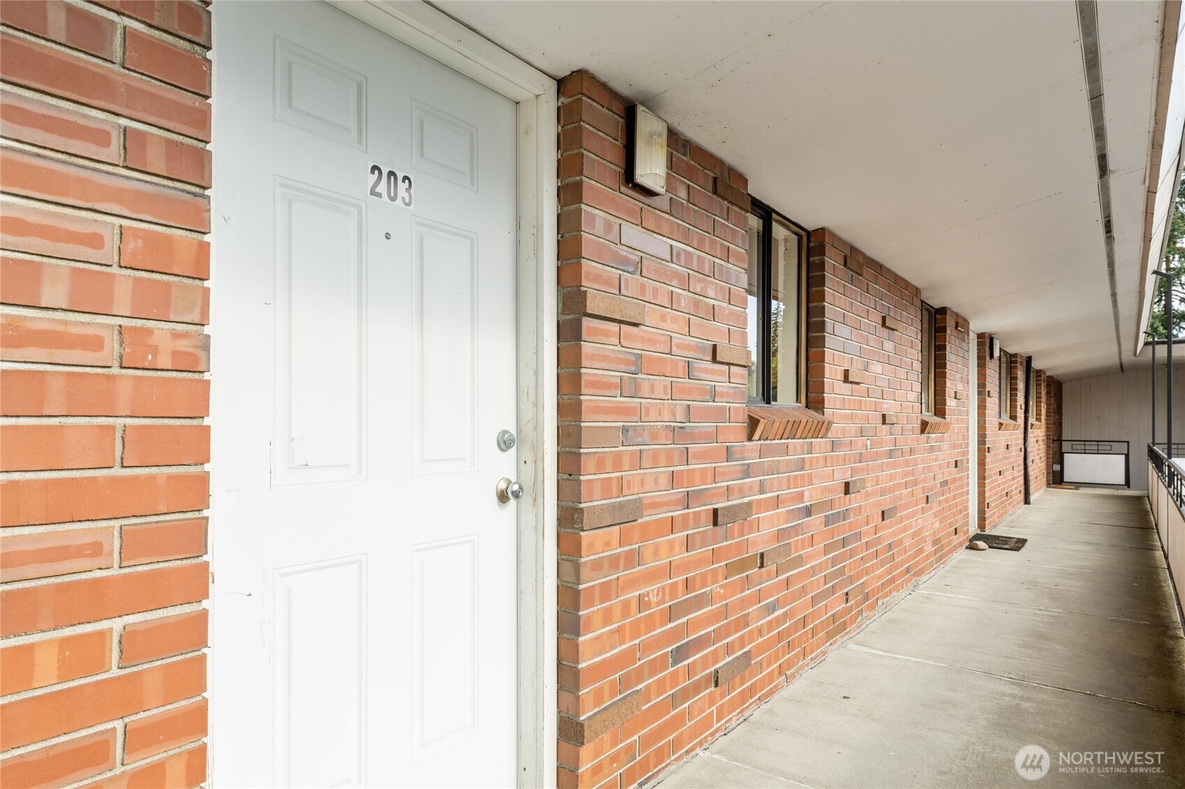 2517 Howard Avenue Everett, WA 98203 - Photo 23 of 32