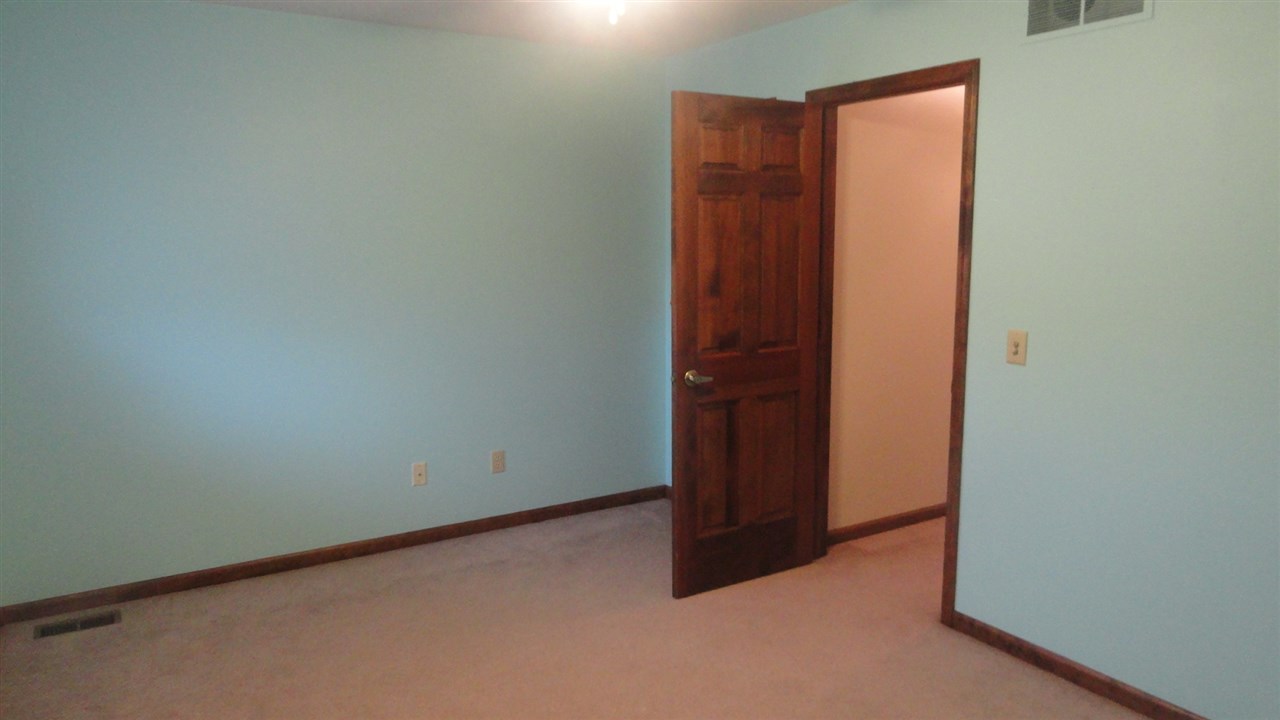 110 Lake Court Decatur, IN 46733 - Photo 19 of 26