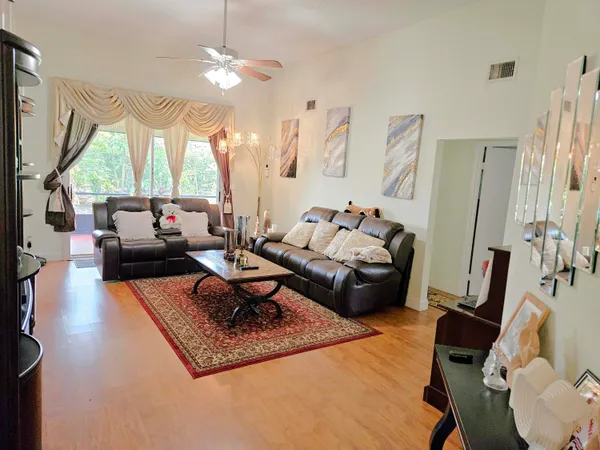 $3,200 | 5 Heather Trace Drive, Boynton Beach, FL 33436