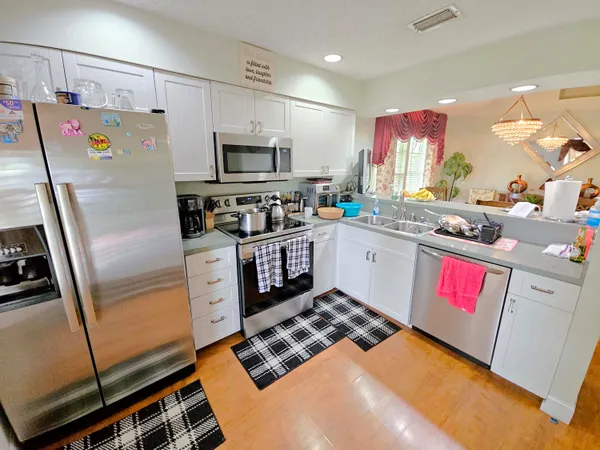 $3,200 | 5 Heather Trace Drive, Boynton Beach, FL 33436