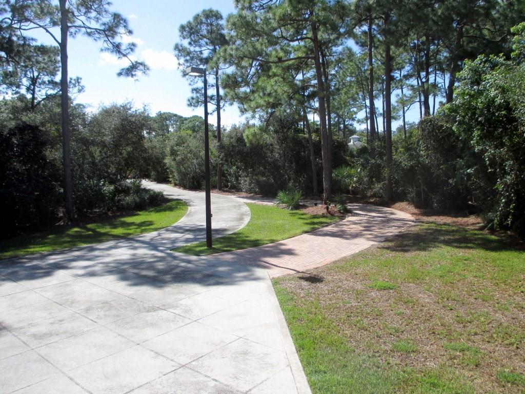1085 Southwest Blue Water Way Stuart, FL 34997 - Photo 4 of 32 Gallery Image 4