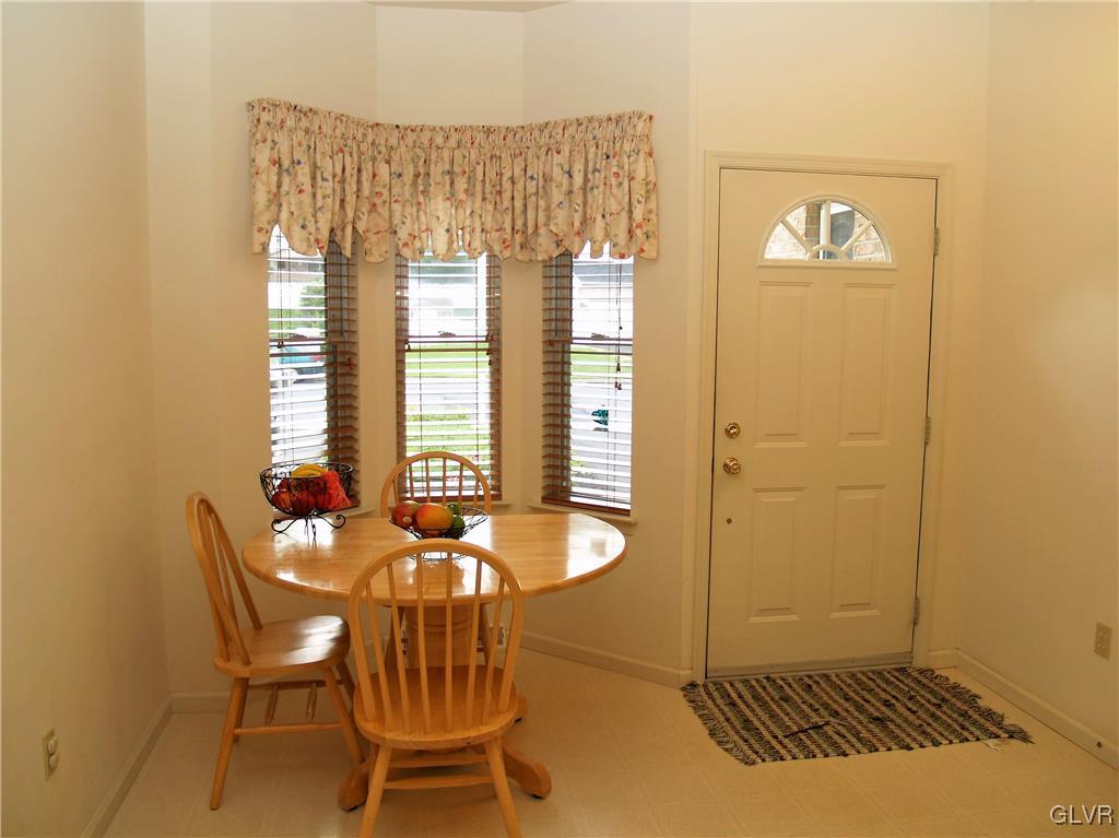 1213 Old Gate Road Northampton, PA 18067 - Photo 5 of 19 Gallery Image 5