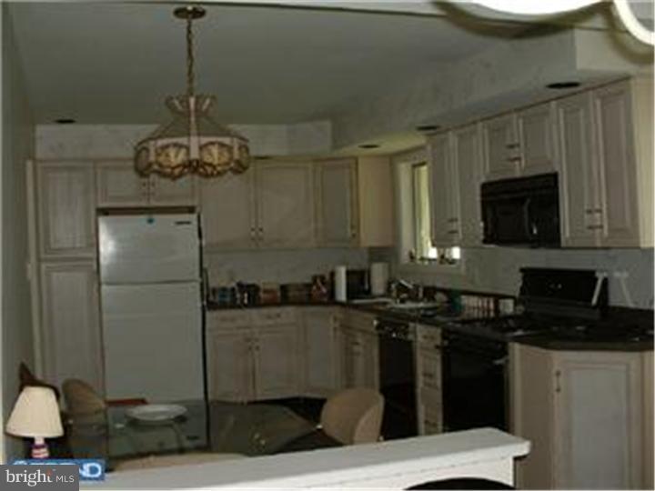 515 Langford Road Broomall, PA 19008 - Photo 3 of 9