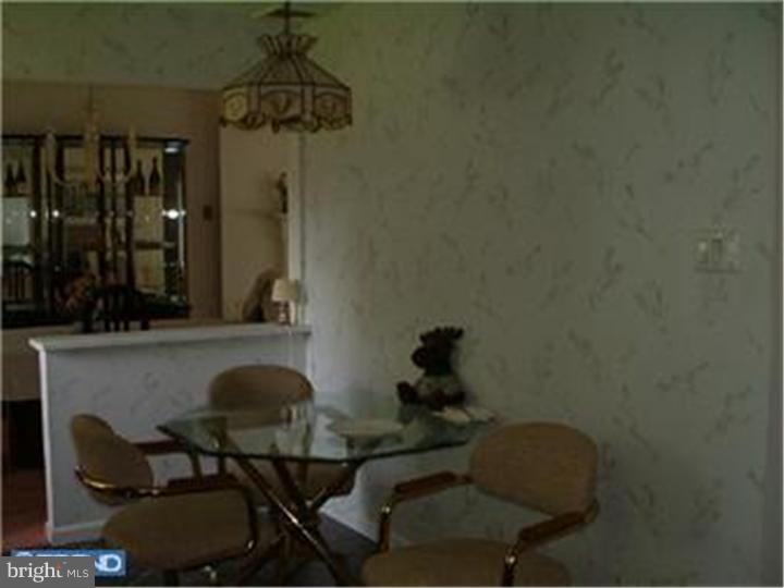 515 Langford Road Broomall, PA 19008 - Photo 4 of 9