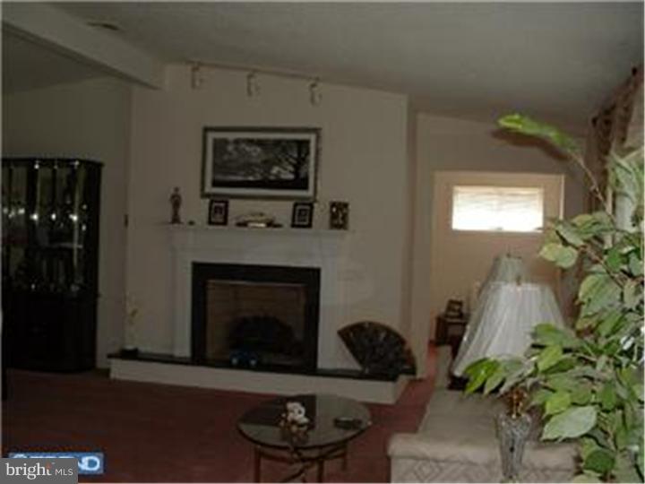 515 Langford Road Broomall, PA 19008 - Photo 5 of 9
