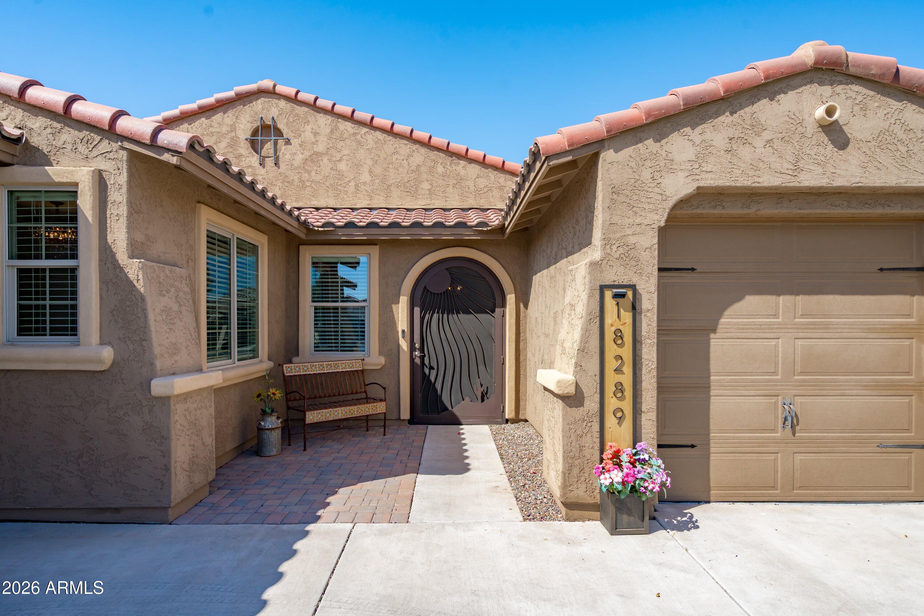 18289 West Raven Road Goodyear, AZ 85338 - Photo 6 of 92