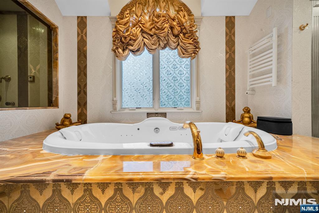1088 Dearborn Road Fort Lee, NJ 07024 - Photo 35 of 49 Gallery Image 35