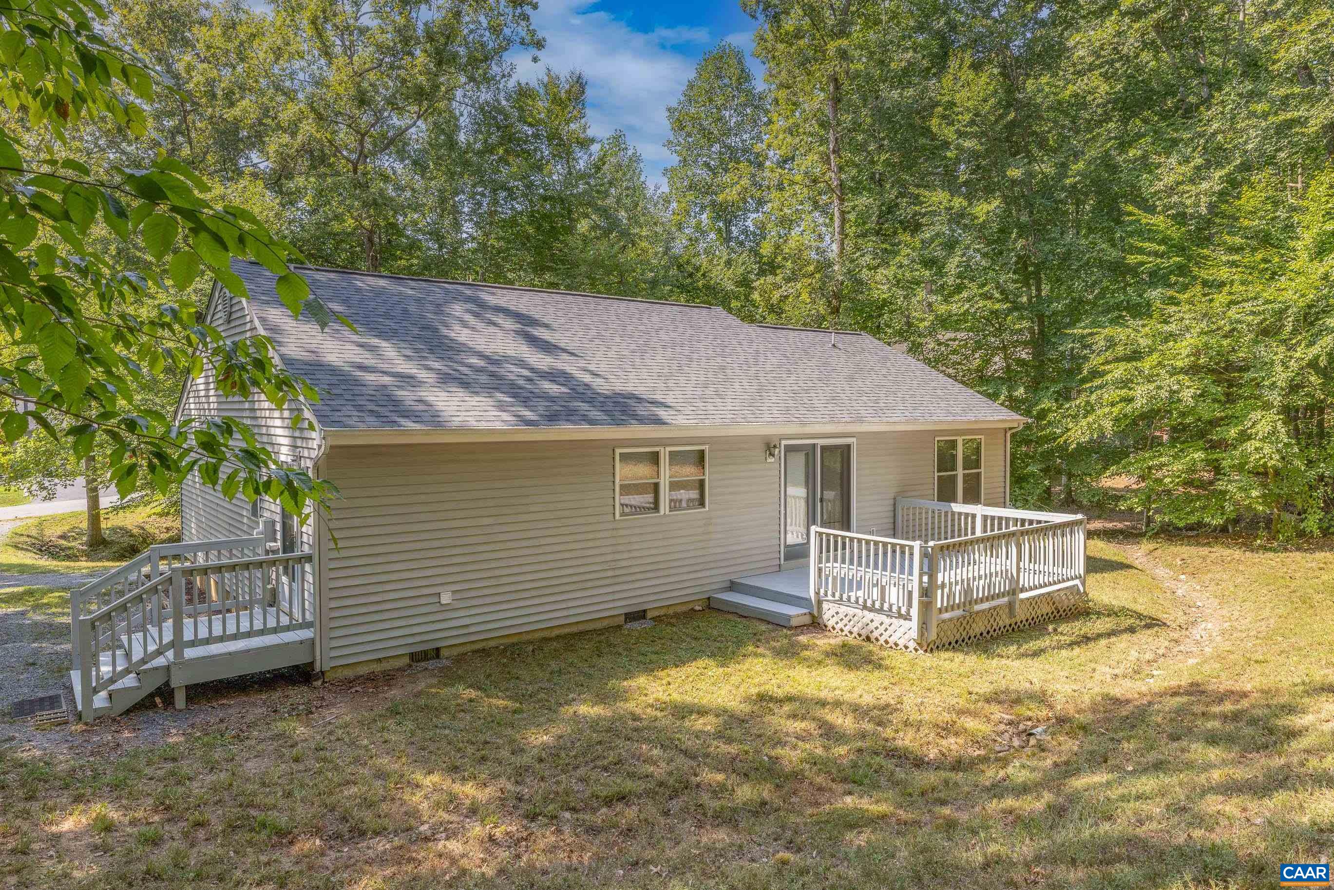 90 Riverside Drive Palmyra, VA 22963 - Photo 29 of 30 front view of a house with a yard