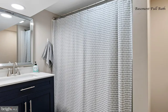 $460,000 | 106 Kingston Drive, Bear, DE 19701