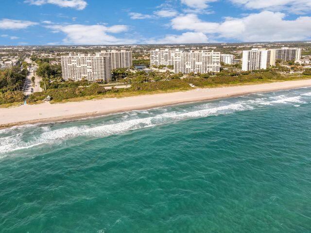 4101 North Ocean Boulevard, Unit 1008 Boca Raton, FL 33431 - Photo 40 of 46 Beach Access