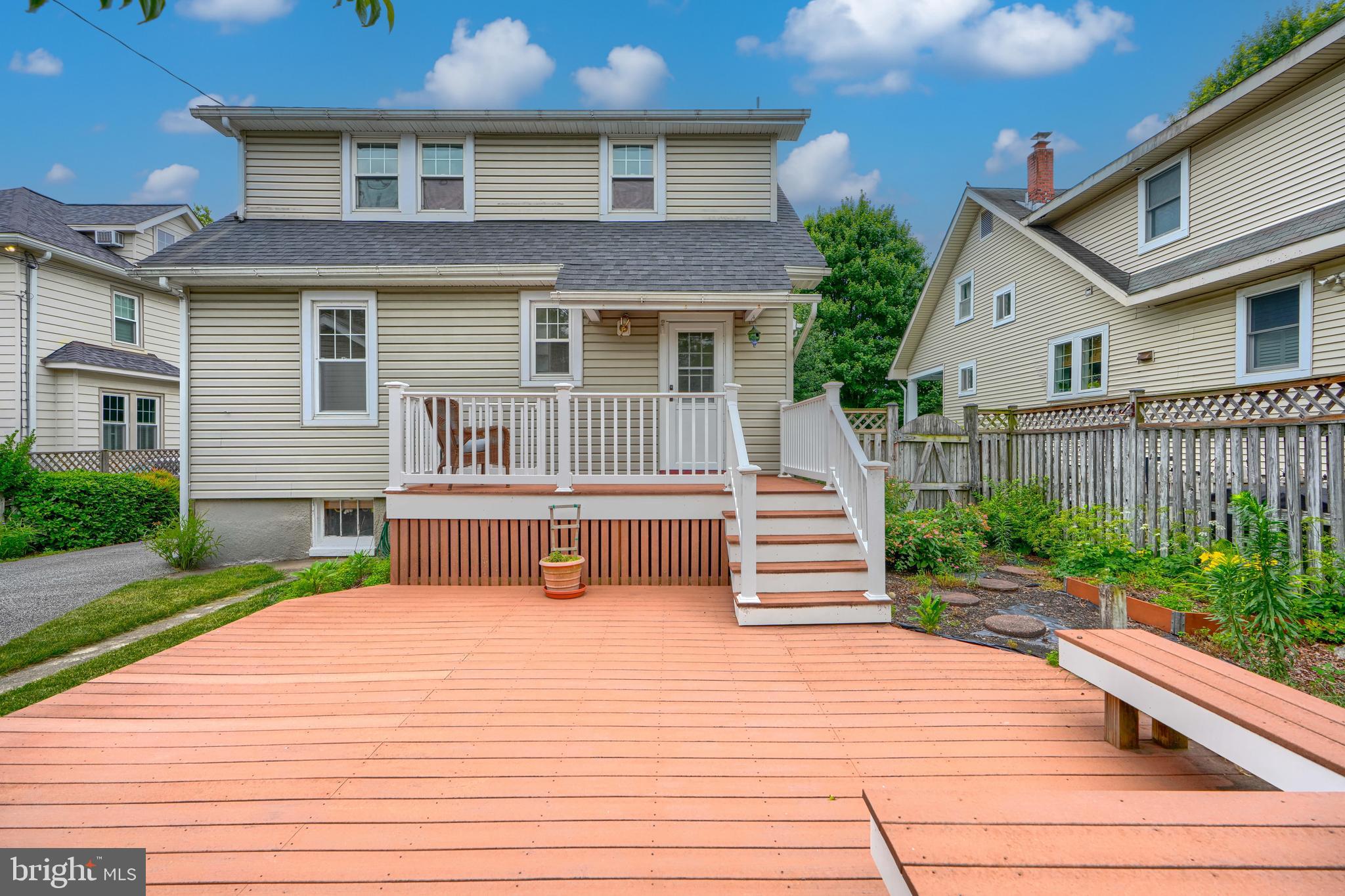 510 Murdock Road Baltimore, MD 21212 - Photo 51 of 68 Rear trex deck!