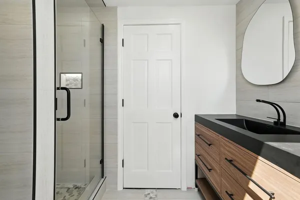 $799,000 | 582 Eastern Avenue, Lynn, MA 01902