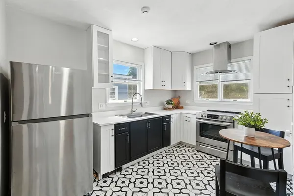 $799,000 | 582 Eastern Avenue, Lynn, MA 01902
